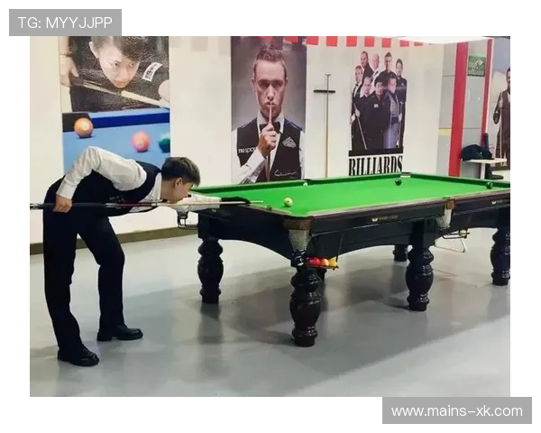 大连守门员连扑四球，全场起立鼓掌——英雄背后的故事